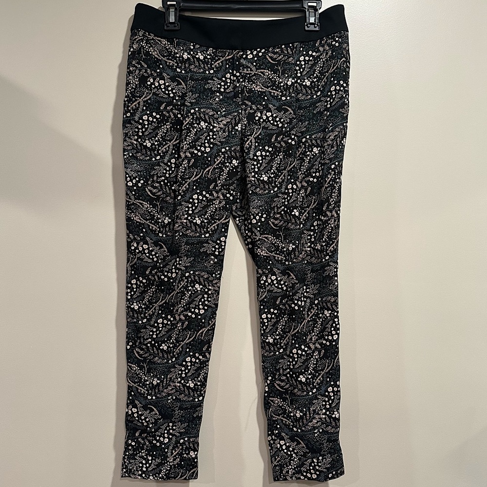 LOFT Floral Ankle Fluid Pants Size 8P 8 Petite Black white green